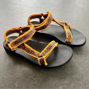 TEVA | Universal Original Maressa sandal. Size 8.
